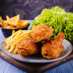 Frittierte Hühnerschenkel im KFC Style